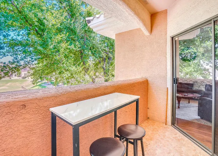 Near Stadiums, Westgate Shops & Hospitals! * Phoenix