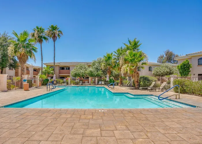 Near Stadiums, Westgate Shops & Hospitals! Vakantiehuis Phoenix