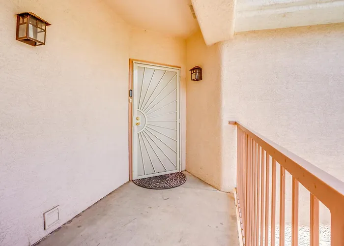Near Stadiums, Westgate Shops & Hospitals! Vakantiehuis Phoenix